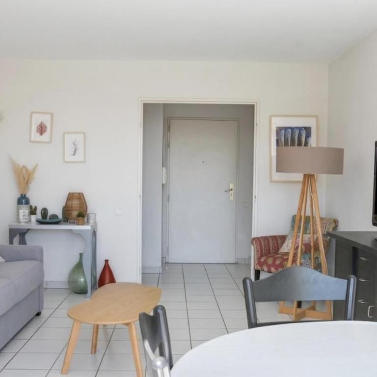 Charmant appartement piscine, tennis, parking - Apartment mit 1 Schlafzimmer - 16