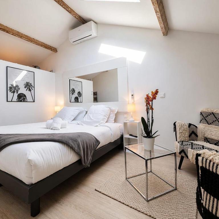 Suite Notre Dame - Appartements - Appartement en Duplex - 4
