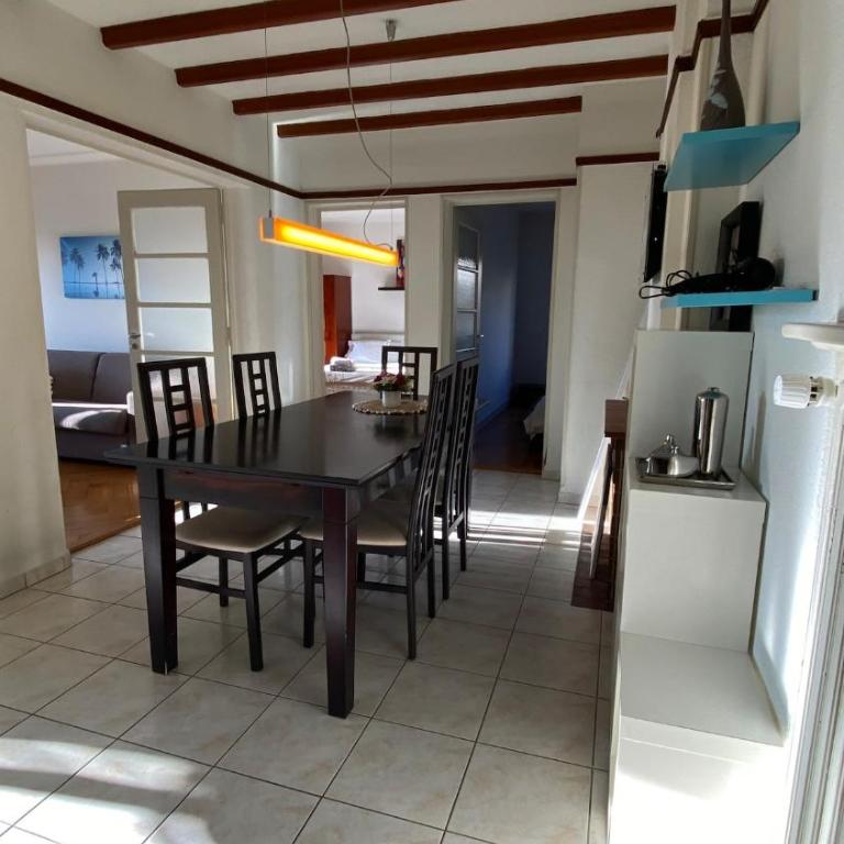Central 3-Room Apartment with Balcony, Lausanne - Apartment mit 2 Schlafzimmern und Stadtblick - 1
