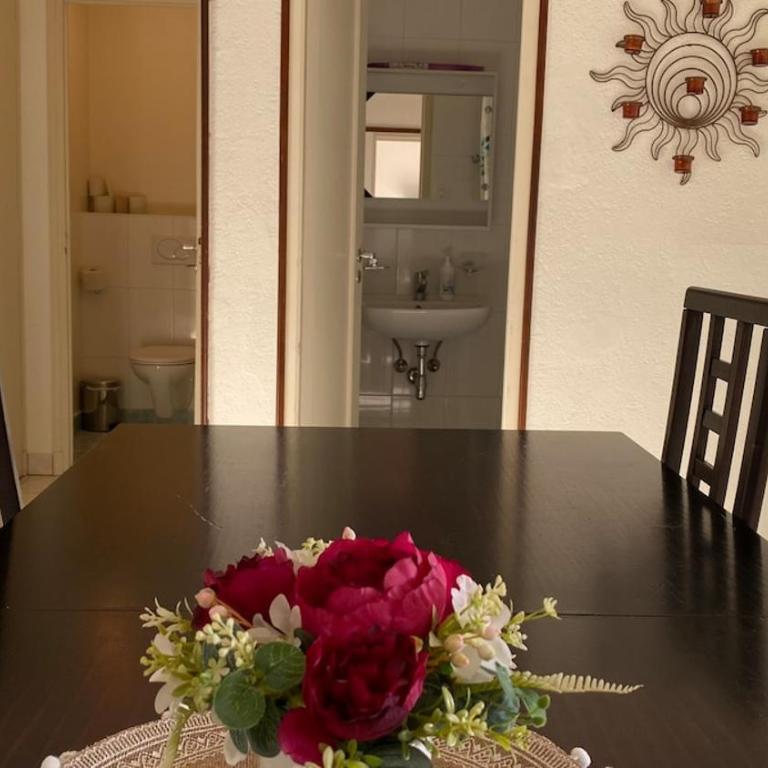 Central 3-Room Apartment with Balcony, Lausanne - Apartment mit 2 Schlafzimmern und Stadtblick - 3