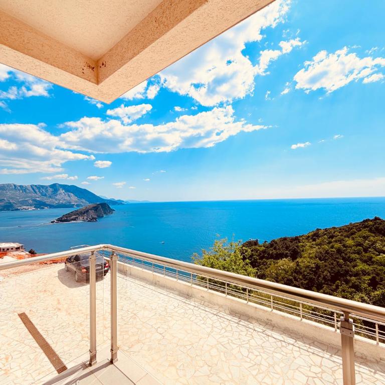 Hillside Apartment with Infinity Pool and Sea View - Apartman s 1 Spavaćom Sobom, Balkonom i Pogledom na More - 14