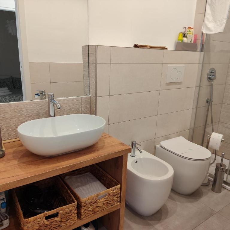 Accogliente Bilocale -Parcheggio Privato WiFi gratuiti- - Appartamento con 1 Camera da Letto - 11