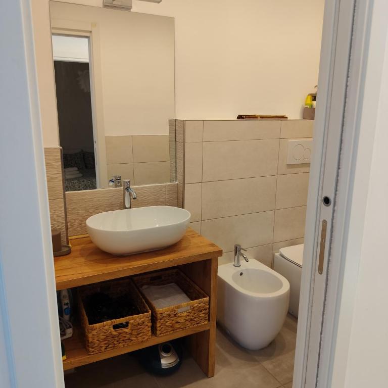 Accogliente Bilocale -Parcheggio Privato WiFi gratuiti- - Appartamento con 1 Camera da Letto - 10
