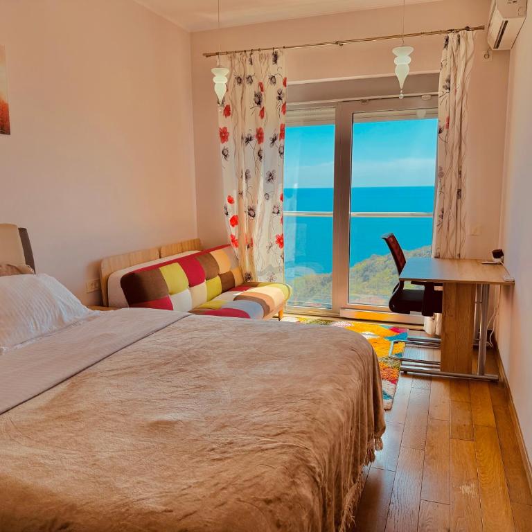Romantic Hillside Escape Sea View and Infinity Pool - Apartman s 1 Spavaćom Sobom, Balkonom i Pogledom na More - 3