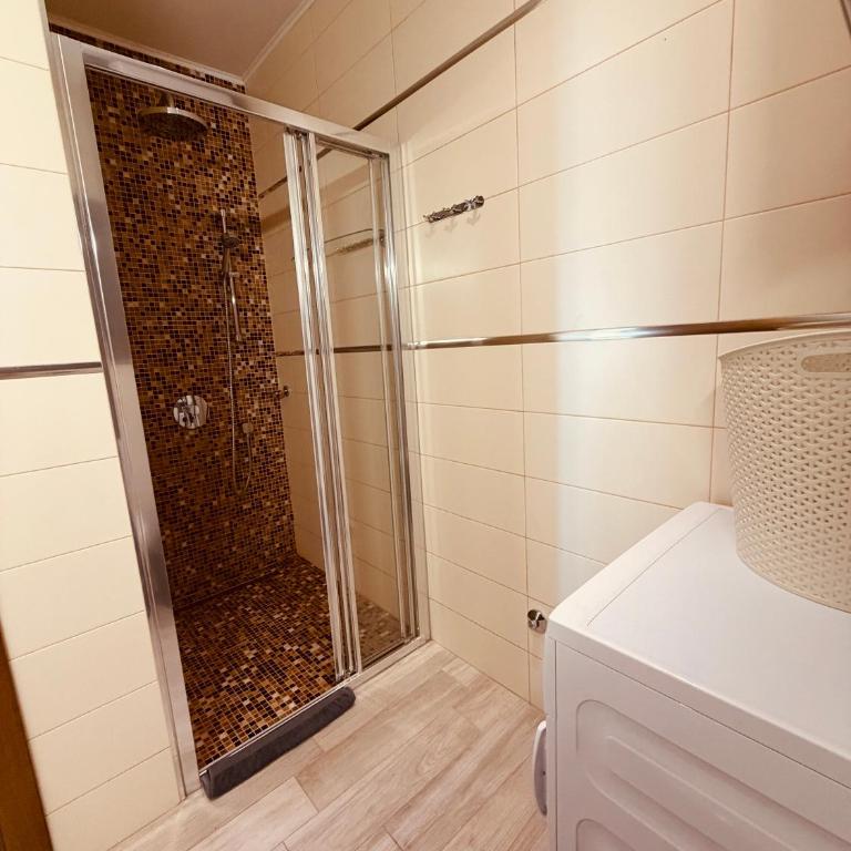 Romantic Hillside Escape Sea View and Infinity Pool - Apartman s 1 Spavaćom Sobom, Balkonom i Pogledom na More - 53