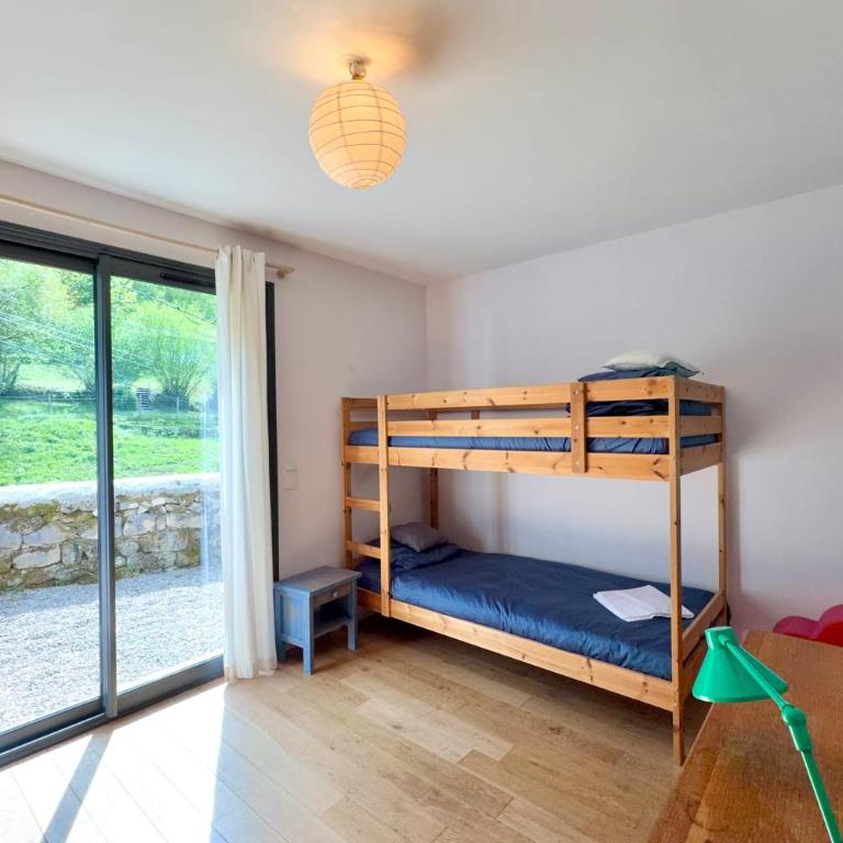 Family villa with swimming pool in Aiguebelette-Le-Lac - Villa - 22