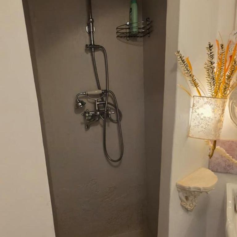 small authentic studio in the heart of the city center - Apartment mit 1 Schlafzimmer - 12