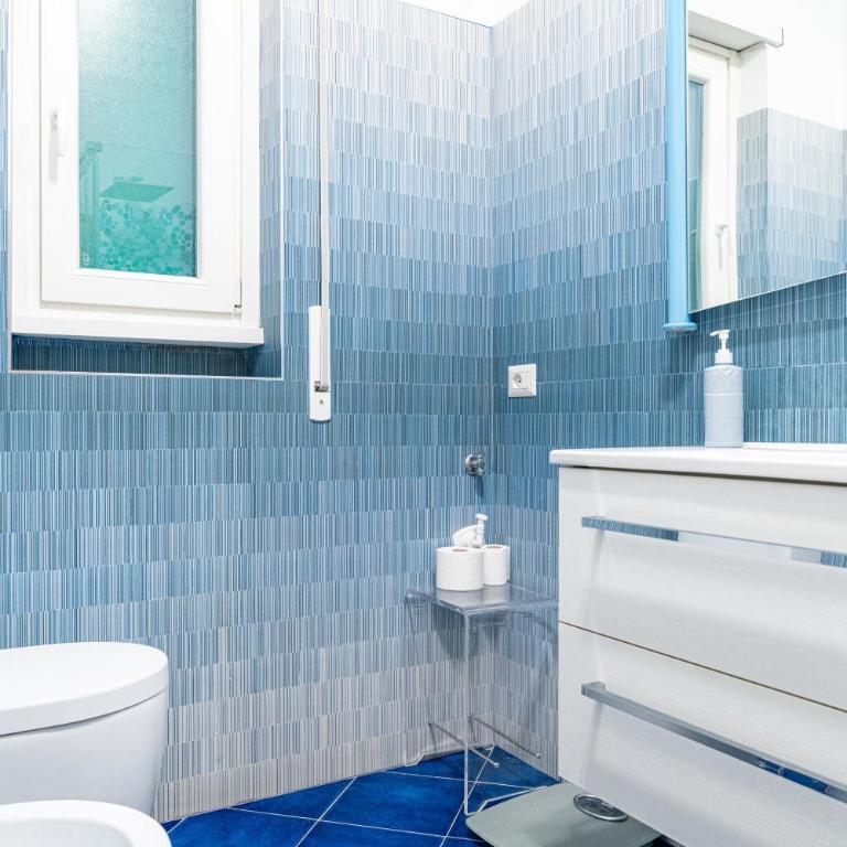 AppleCat - Camera Tripla con Bagno Privato Esterno - 12