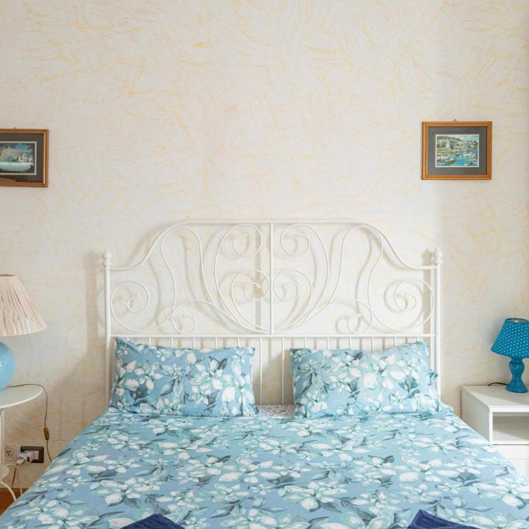 AppleCat - Camera Tripla con Bagno Privato Esterno - 13