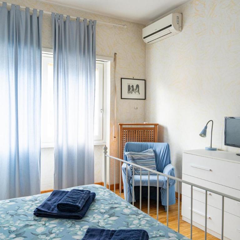 AppleCat - Camera Tripla con Bagno Privato Esterno - 14