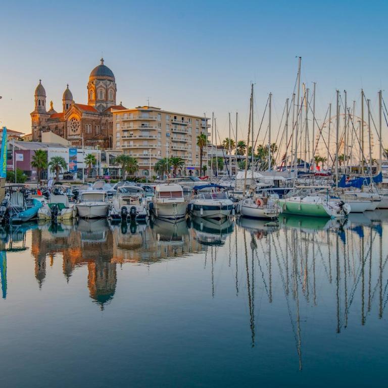 F2 climatisé centre St Raphaël plages 900 m et gare - One-Bedroom Apartment - 16