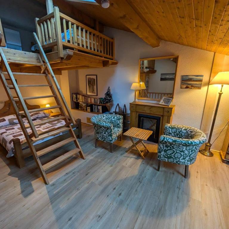 Charmant triplex 6 pers. à 50m des pistes à Arêches-Beaufort - Appartement 1 Chambre - 11