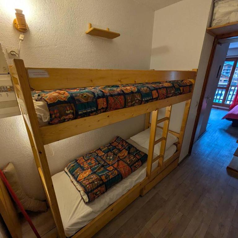 Appartement 4 pers., village, proche pistes, piscine l'été, commerces à pied - Appartamento con 1 Camera da Letto - 5