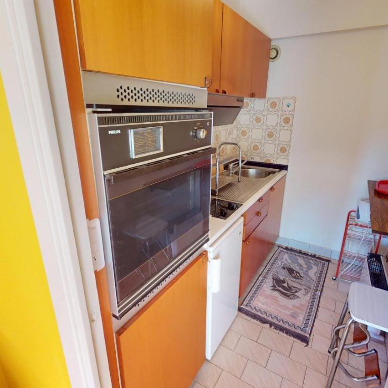 11E - Studio vue mer latérale dans un résidence avec piscine - Appartement 1 Chambre - 8
