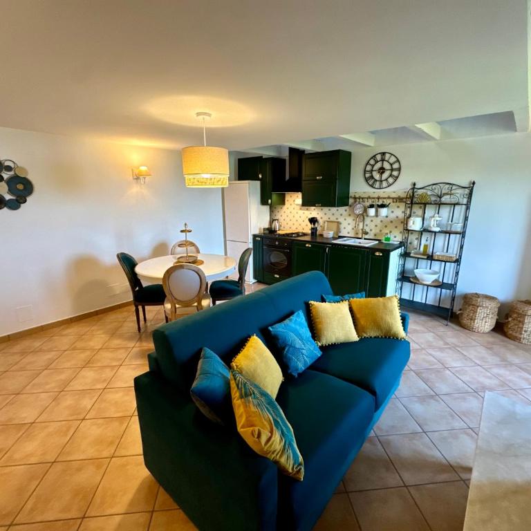 Villa Rosmary - One-Bedroom Apartment with View - 15