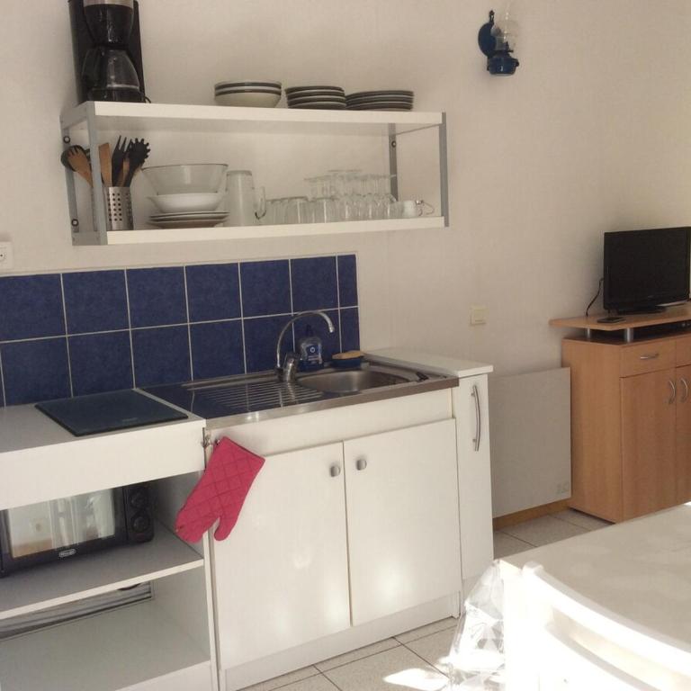 Maisonnette 230m de la mer - Maison 1 Chambre - 10
