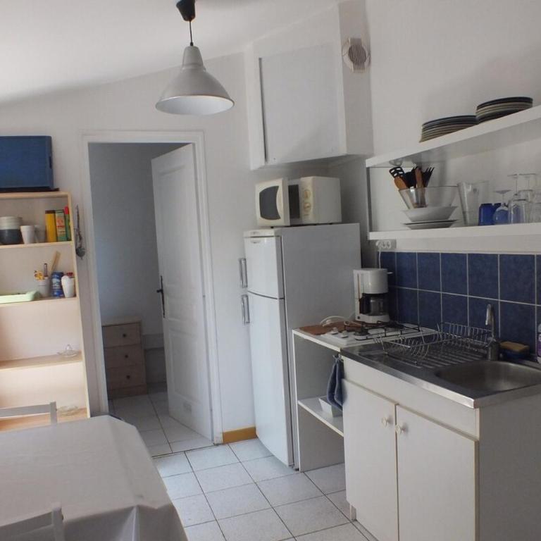 Maisonnette 230m de la mer - Maison 1 Chambre - 14