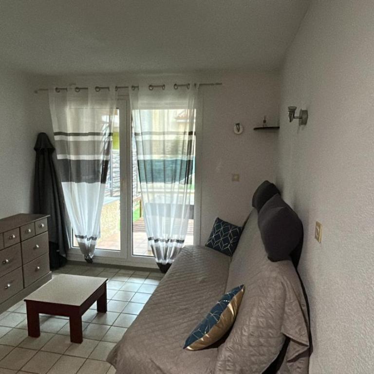 Logement cosy proche des thermes - Appartement 1 Chambre - 13