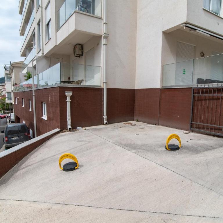 Budva Apartment with parking - Two-Bedroom Apartment - 16