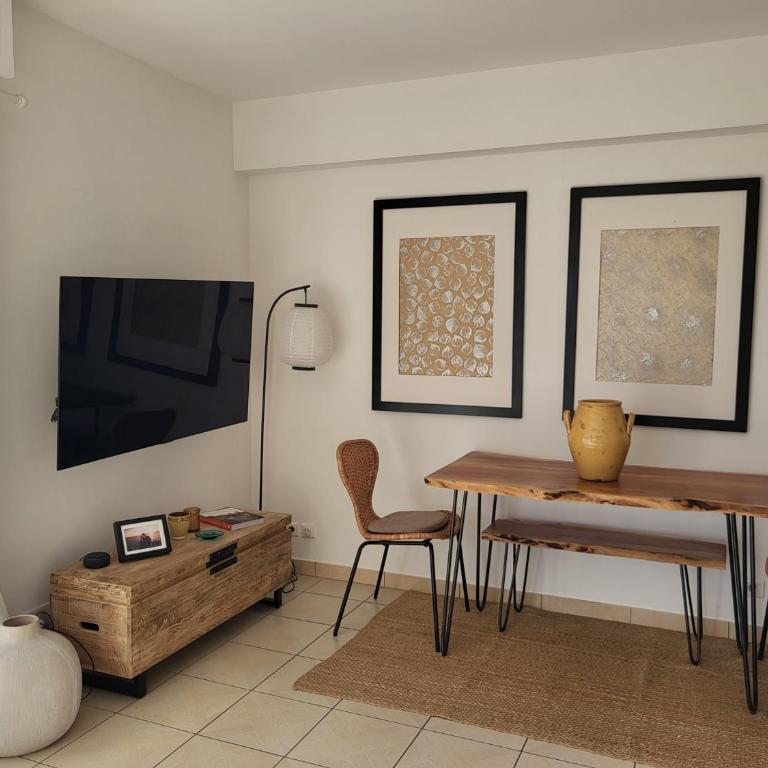 Amaryllis 3P proche plage, clim - Superior Apartment with City View - 10