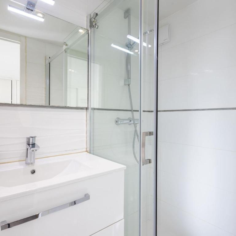 Villa Anja Agde Heated Pool & Jacuzzi Family Villa - Villa - 47