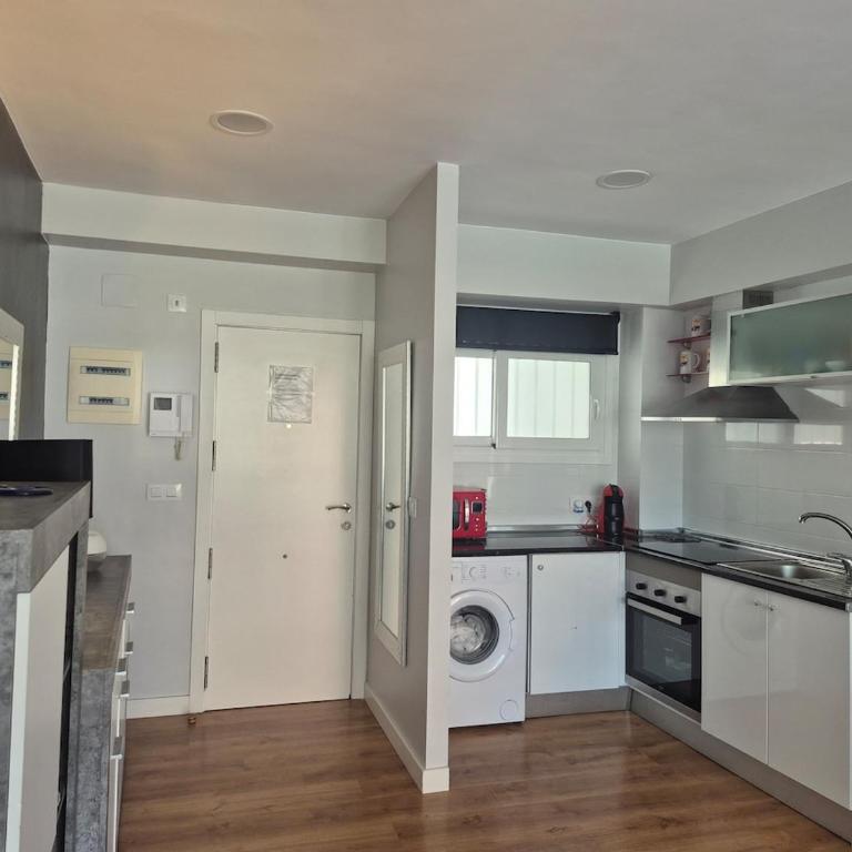 Coqueto Apartment 100m from Levante Beach - Two-Bedroom Apartment - 23