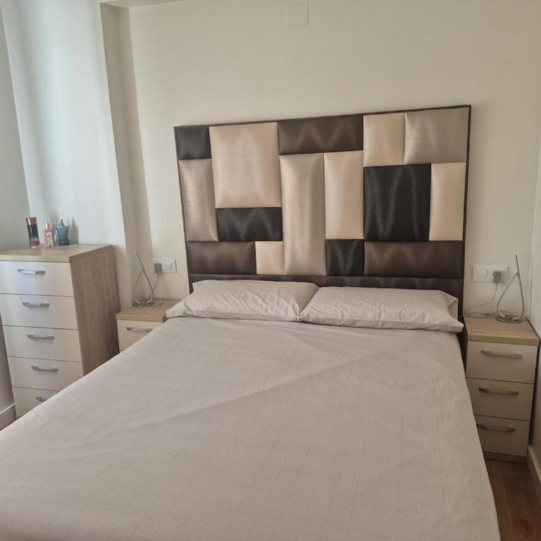 Coqueto Apartment 100m from Levante Beach - Two-Bedroom Apartment - 33