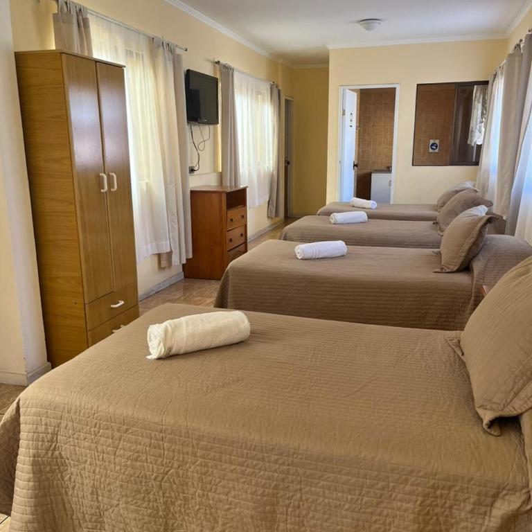 Hotel Brasil - Quadruple Room with Private Bathroom - 1