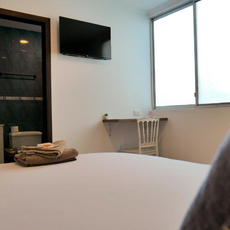 Park View Hostel & Suites - Deluxe Family Suite - 14