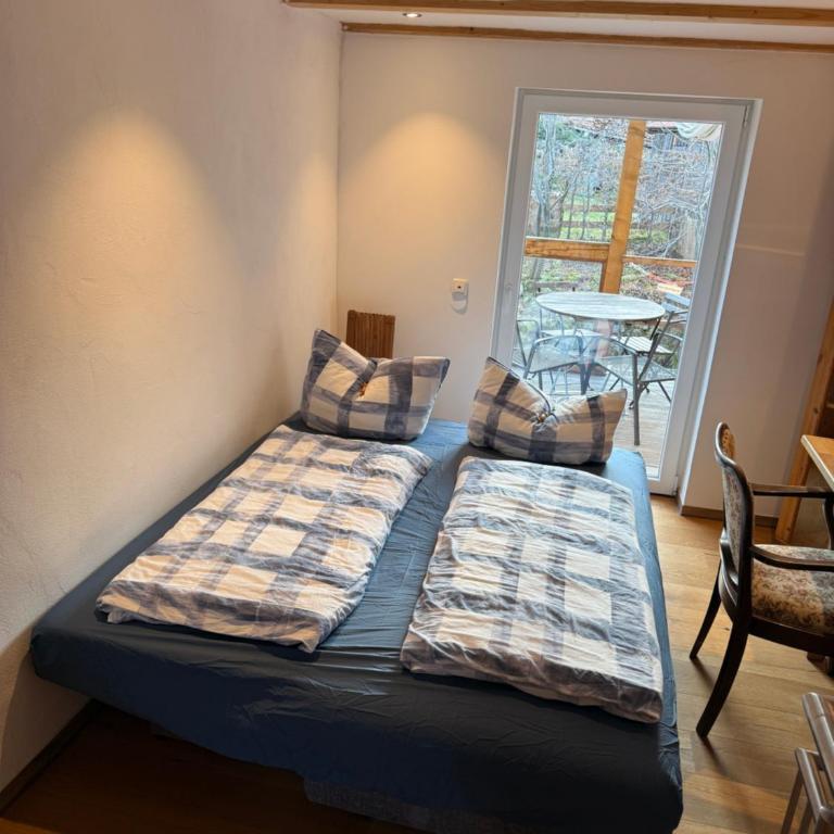 Haus mit Garten und Kamin - Apartment mit 2 Schlafzimmern mit Balkon und Terrasse - 14