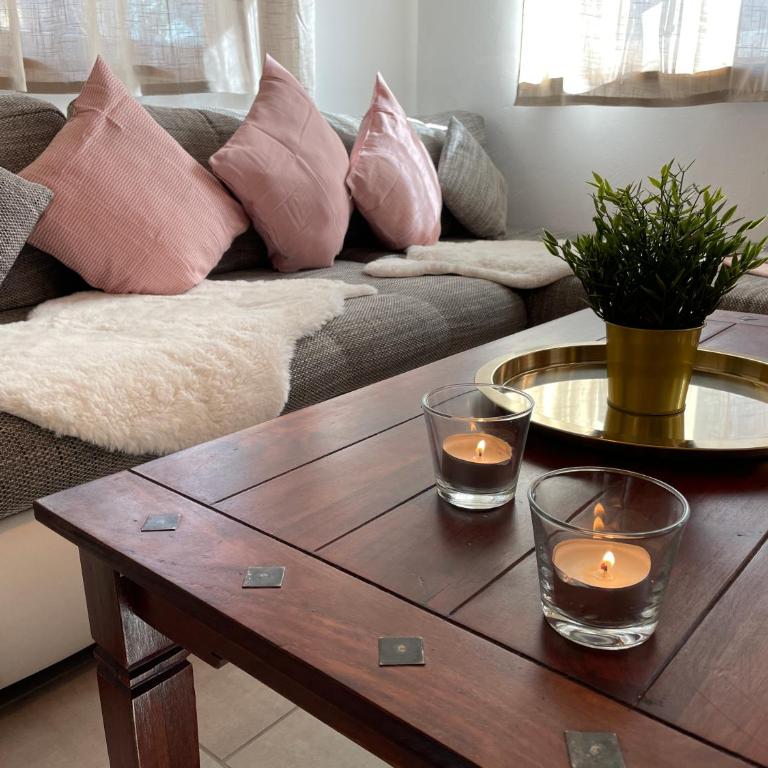 Haus mit Garten und Kamin - Apartment mit 2 Schlafzimmern mit Balkon und Terrasse - 20