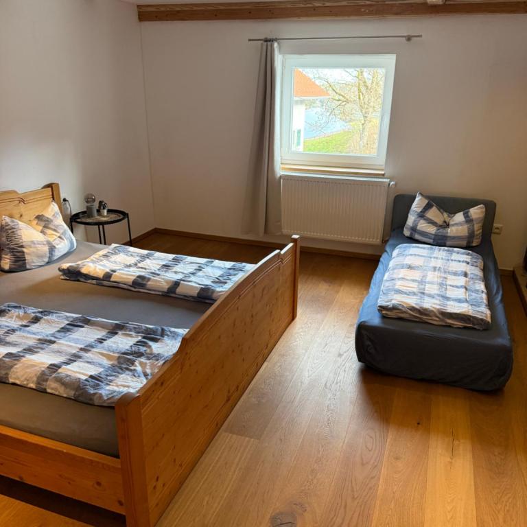 Haus mit Garten und Kamin - Apartment mit 2 Schlafzimmern mit Balkon und Terrasse - 16