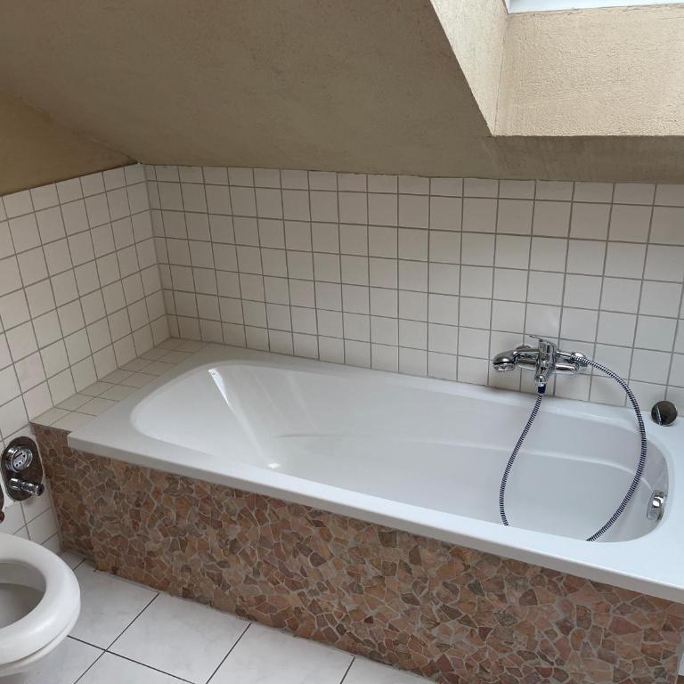 Haus mit Garten und Kamin - Apartment mit 1 Schlafzimmer - 10