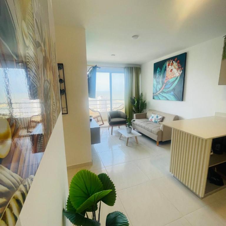 Sunny New Chic Beach 3 bedroom Apartment - Three-Bedroom Apartment - 6