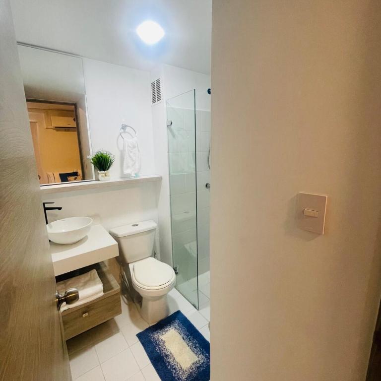 Sunny New Chic Beach 3 bedroom Apartment - Three-Bedroom Apartment - 17