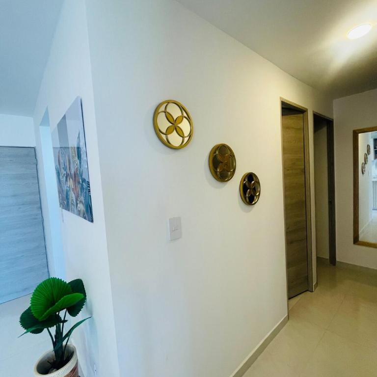 Sunny New Chic Beach 3 bedroom Apartment - Three-Bedroom Apartment - 29