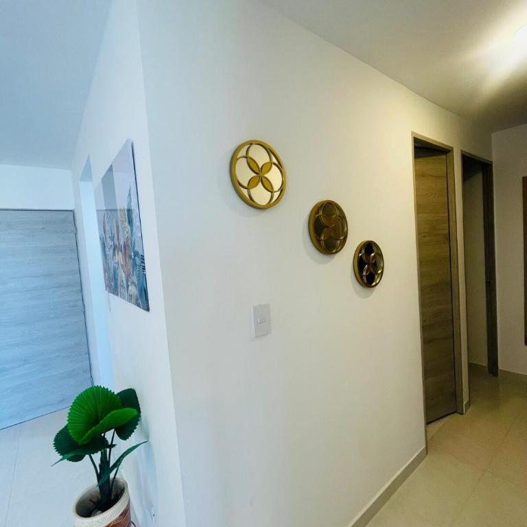 Sunny New Chic Beach 3 bedroom Apartment - Three-Bedroom Apartment - 33