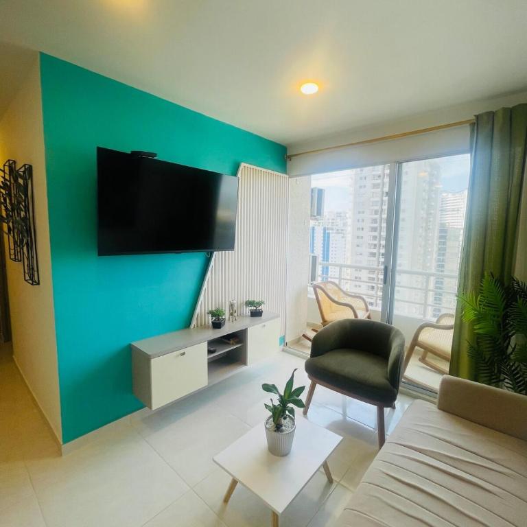 Sunny New Chic Beach 3 bedroom Apartment - Three-Bedroom Apartment - 37