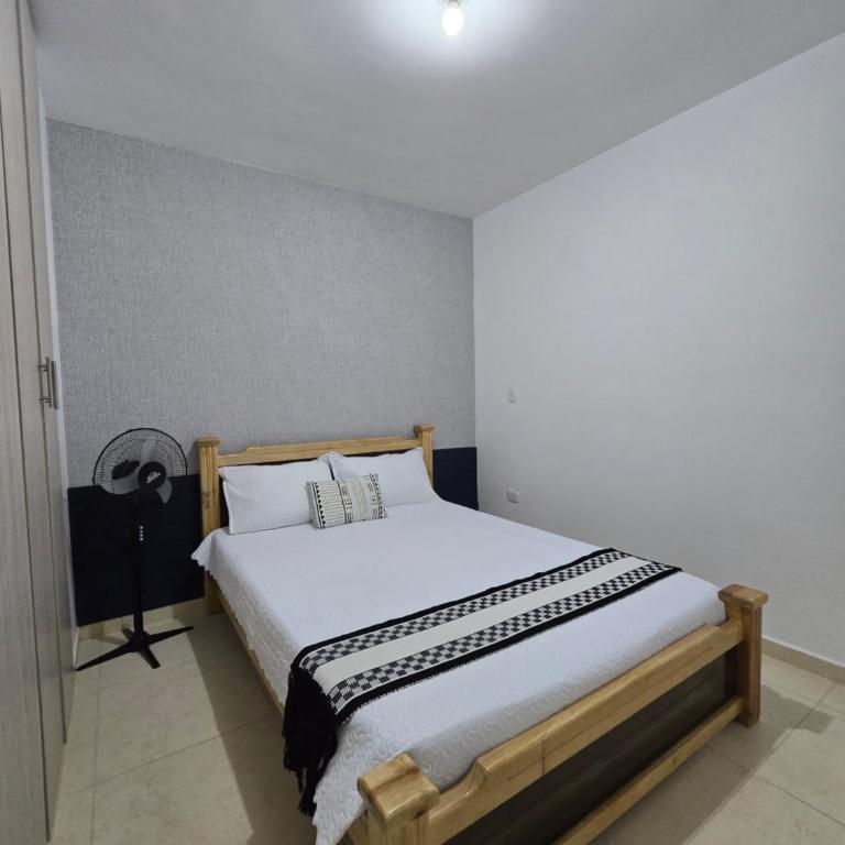 Apartamento vacacional con 4 piscinas, jacuzzi y sauna EXCELENTE UBICACIÓN a 5 minutos del Aeropuerto y 20 minutos del Parque del Café - Apartamento - 16