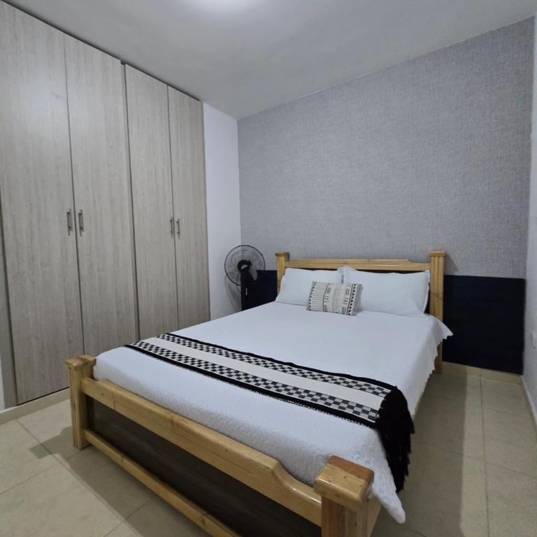 Apartamento vacacional con 4 piscinas, jacuzzi y sauna EXCELENTE UBICACIÓN a 5 minutos del Aeropuerto y 20 minutos del Parque del Café - Apartamento - 18