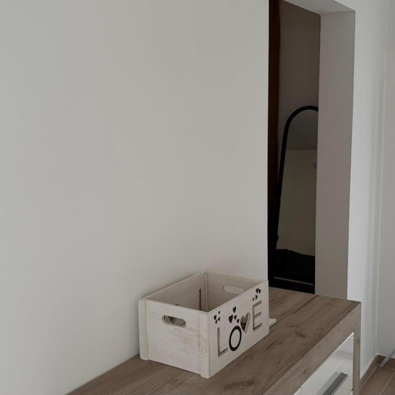 Sofi - Two-Bedroom Apartment with Terrace - 10
