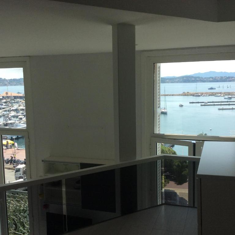 Plein coeur du centre, face au port de Bandol - Appartement 1 Chambre - 10