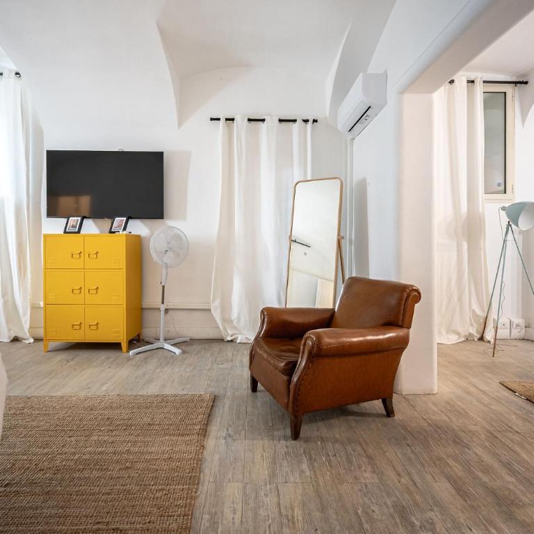 Stunning Loft Near Colosseum and Termini Station WiFi AC - Appartamento con 2 Camere da Letto - 37