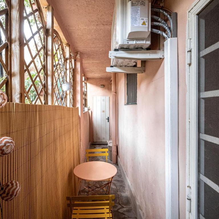 Stunning Loft Near Colosseum and Termini Station WiFi AC - Appartamento con 2 Camere da Letto - 59