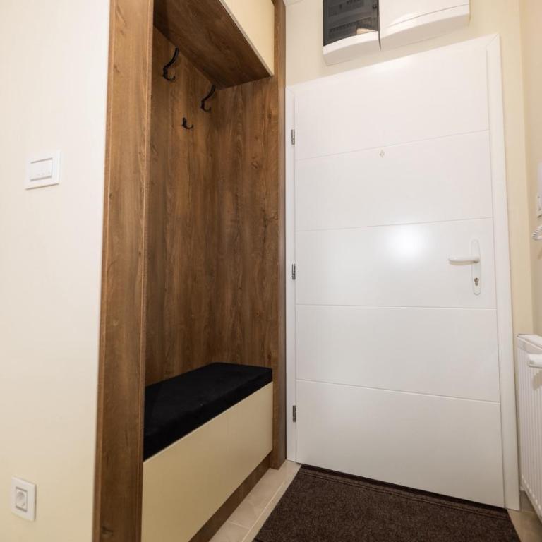 Javorov list LUX - One-Bedroom Apartment - 12