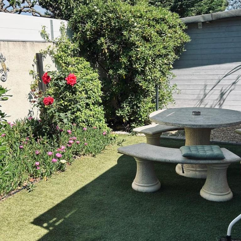 Studio refait à neuf avec jardin Aigues Mortes - Apartment mit 1 Schlafzimmer - 17
