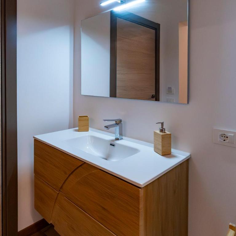 Venezia Urban Rooms - Twin Room - 13