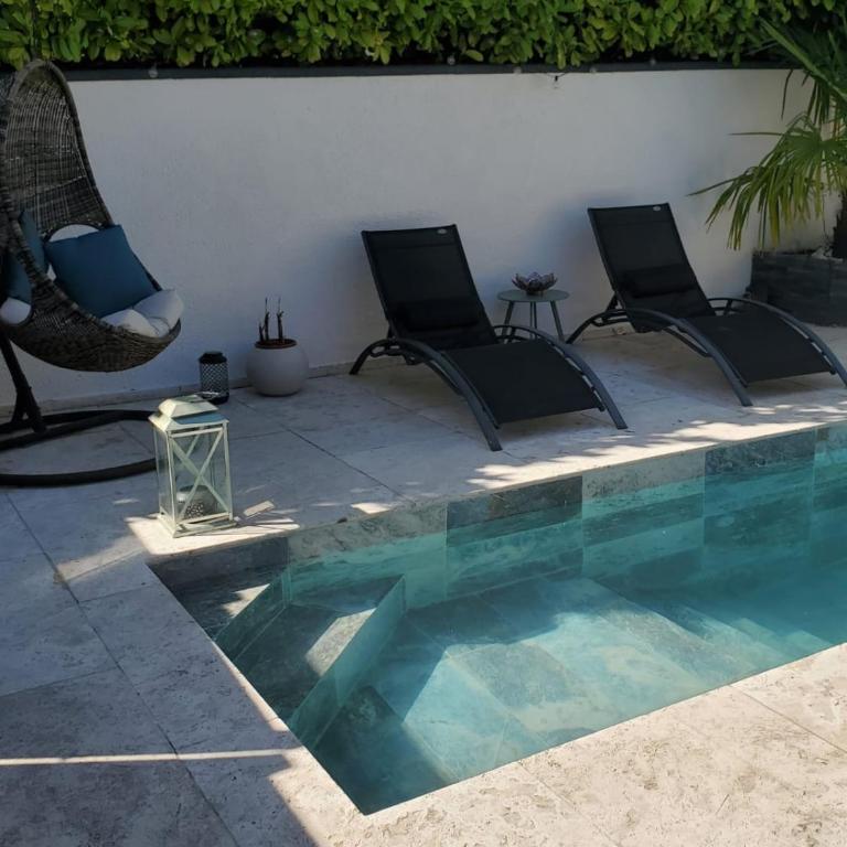 Annecy poisy Studio a 9 minutes du lac Annecy avec piscine privée - Maison 1 Chambre - 3