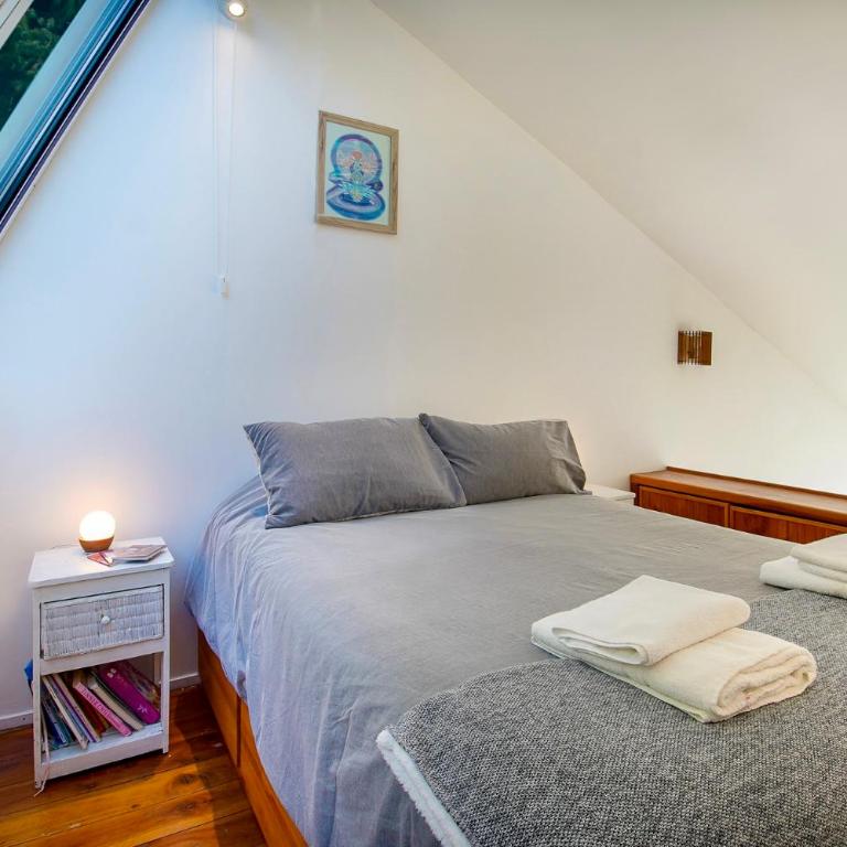 Moderno y Acogedor Depto con Deck & Vista al Lago - Apartamento de 2 dormitorios - 16