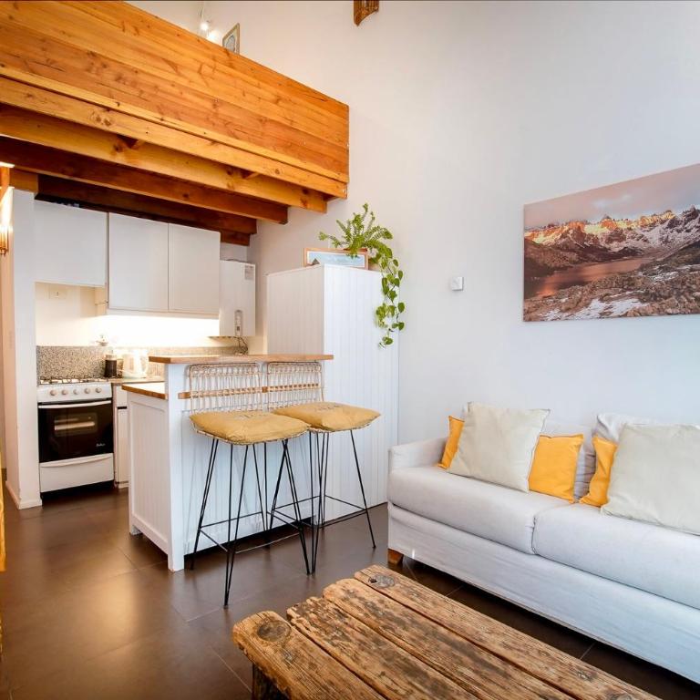 Moderno y Acogedor Depto con Deck & Vista al Lago - Apartamento de 2 dormitorios - 17